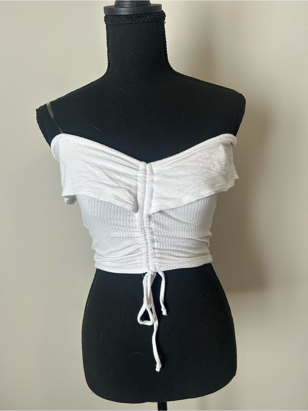Fashion Nova White Off Shoulder Ruched Crop Top Size Small